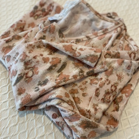 Sadie and Sage Long sleeve loose fitting/sweater. Lightweight. Pink/tan/brown. S - Picture 10 of 12